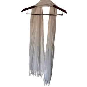 Summer White Linen-like Mesh Scarf with frayed trim Great condition!